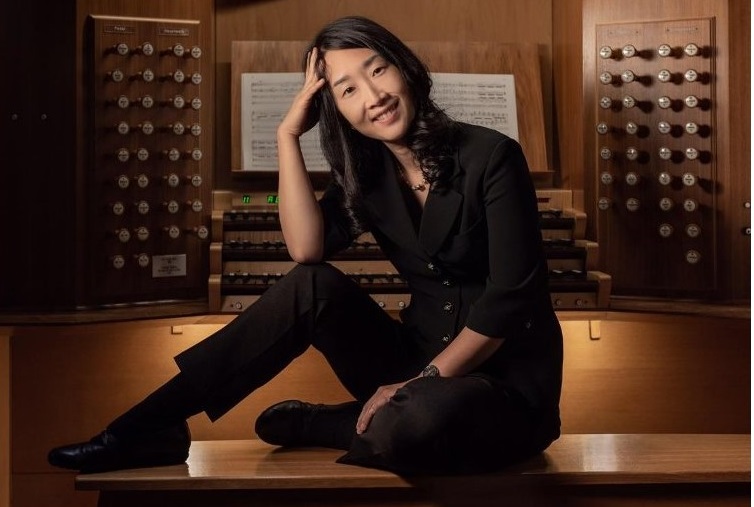 An der Orgel: Die mehrfache Preisträgerin Ka Young Lee (Seoul/Marburg)