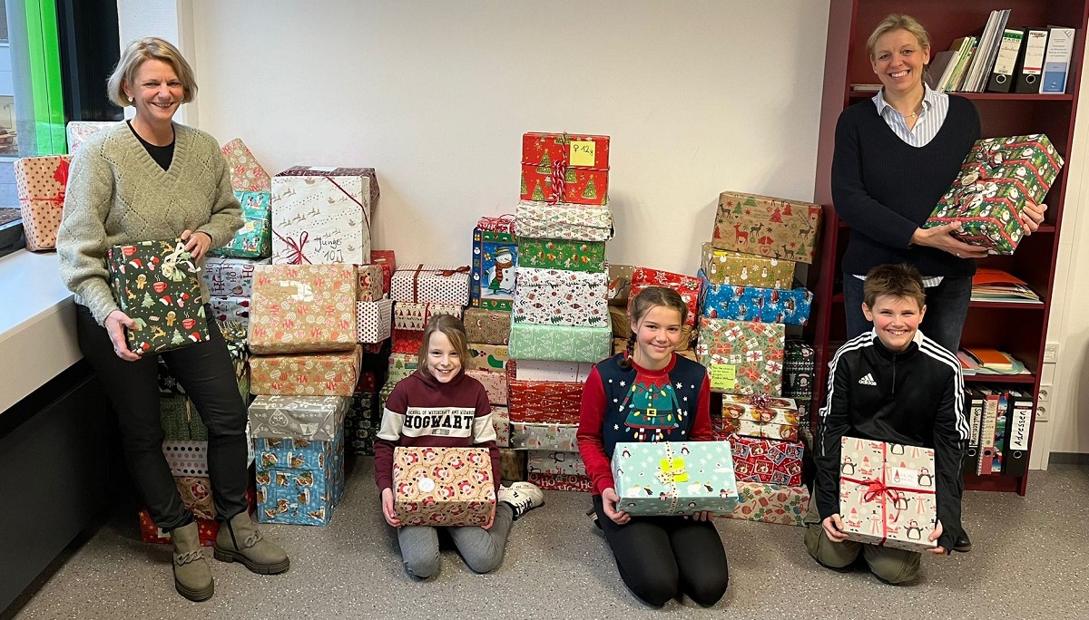 Weihnachtspckchenaktion am Kopernikus Gymnasium Wissen fr Kinder in Moldawien