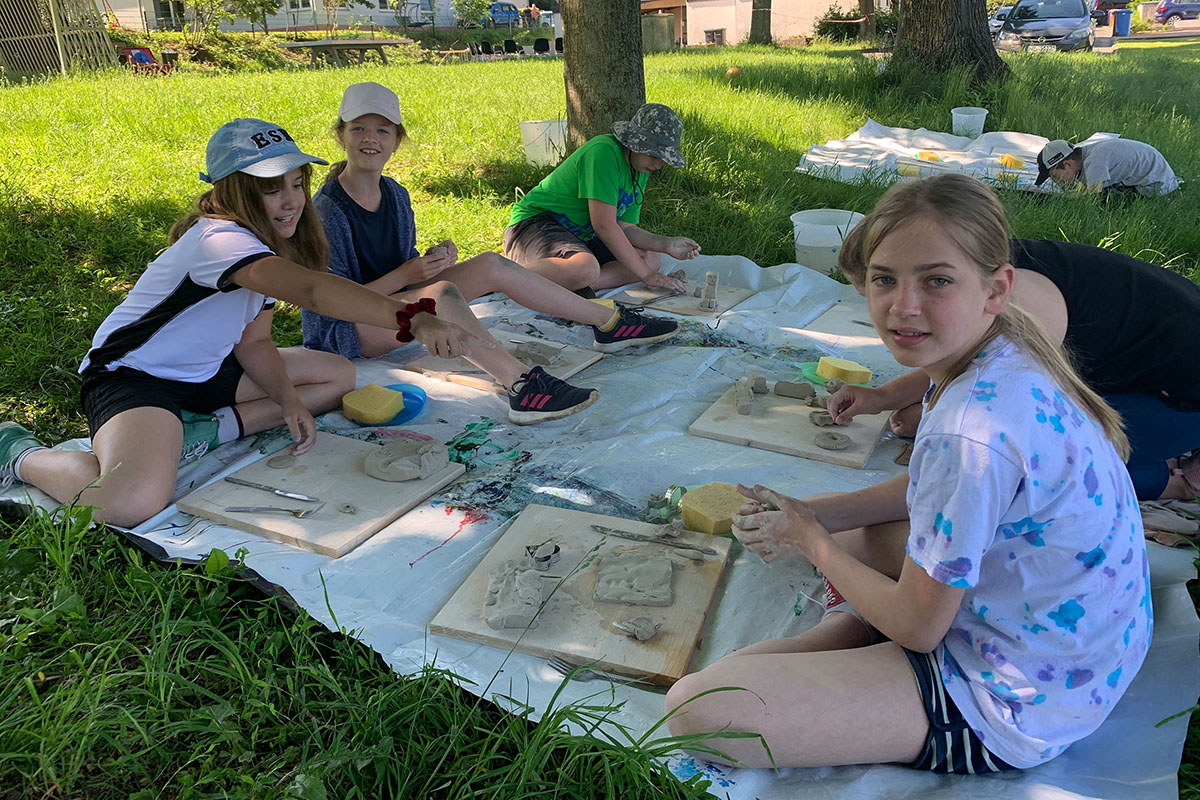 19 Kinder erholten sich auf der Kreativwiese