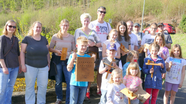 Holzklappern statt Glocken: Grnebacher pflegen uralten Brauch 