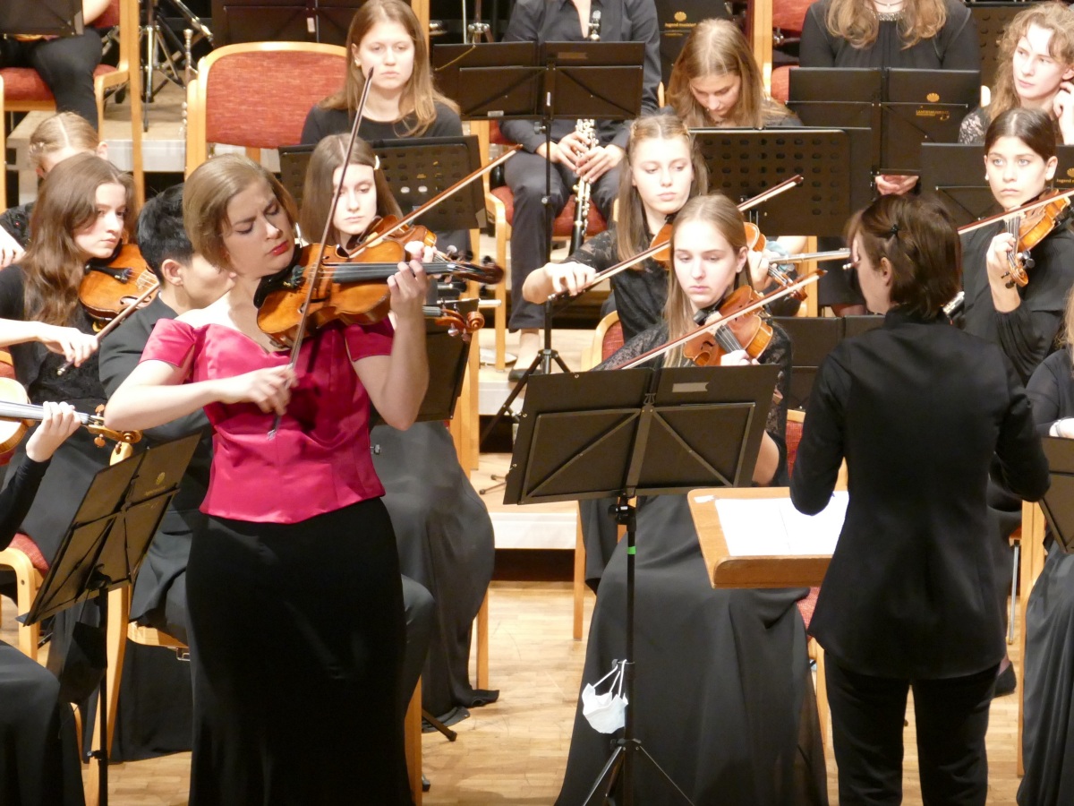 Zu welch groartigen Leistungen auch schon die Nachwuchstalente fhig sein knnen, durften die rund 100 Zuhrer am Freitagabend in der Stadthalle in Betzdorf erleben. (Foto: ma)