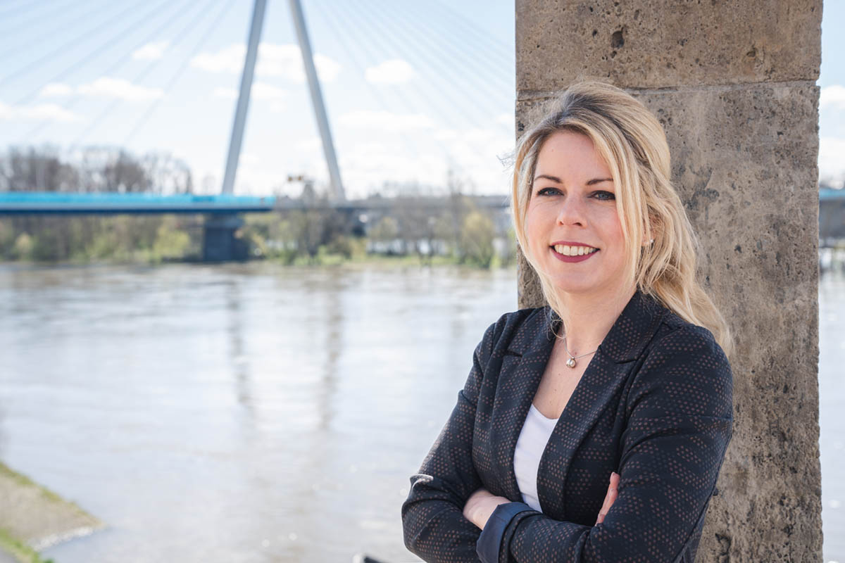 Landtagsabgeordnete Lana Horstmann bietet Schlerinnen ab 14 Jahren die Mglichkeit am 3. April 2025 zu GirlsDay, Parlamentsluft zu schnuppern. Foto: Christian Spies
