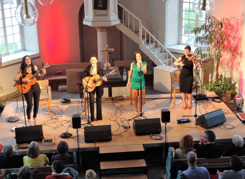 Begeisterten auf ihrer World-Tour auch in Selters: die vier Musikerinnen von Las Migas aus Spanien. Fotos: Veranstalter