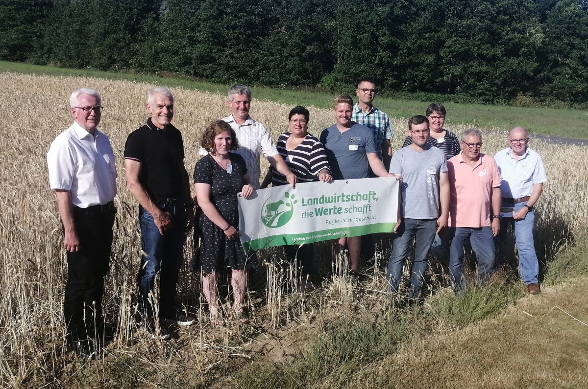 Die Kampagne ist gestartet: Die Teilnehmer der Gesprchsrunde in Werkhausen hoffen auf einen guten Verlauf. (Foto: vh) 