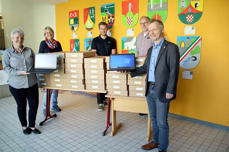 Laptops fr die Bad Honnefer Schulen