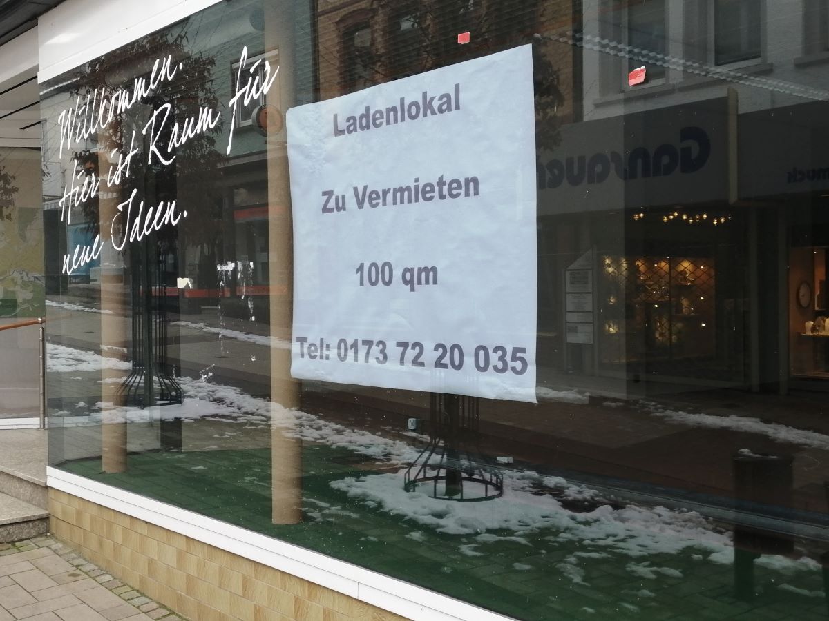 Wie in vielen anderen Stdten in der Republik, stehen auch in der Altenkirchener City einige Ladenlokale leer. (Foto: vh)