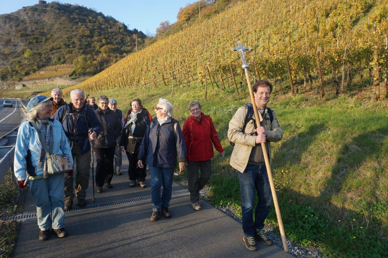 Gute Laune allerseits - auf den Spurend des Heiligen Martin. Foto: Andreas Kossmann