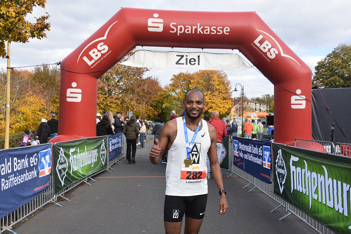 1288 Lufer sprinten beim Hachenburger Lwenlauf fr den guten Zweck