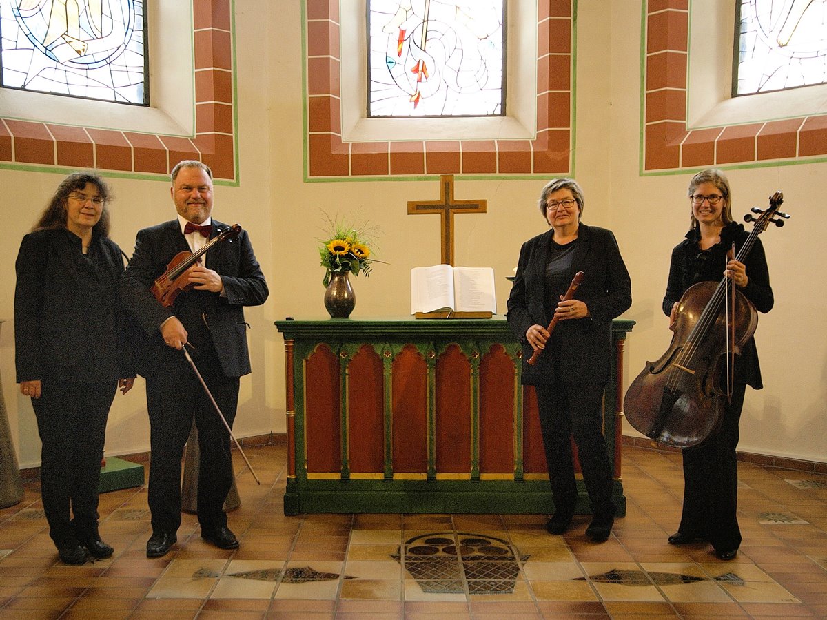 Capella Taboris spielt bei der Musikkirche. (Foto: Jens Schawaller)