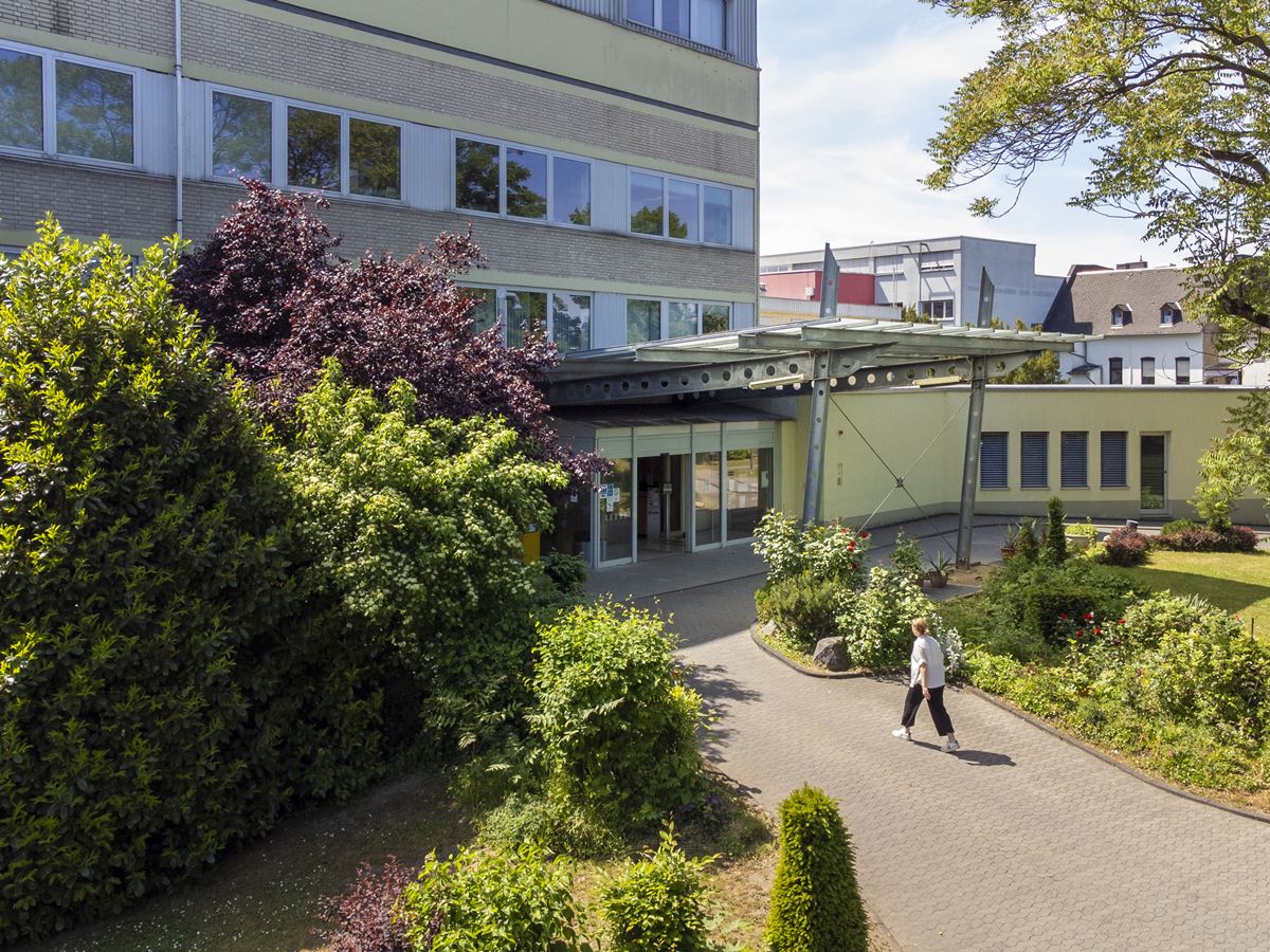 Das Haus St. Matthias des Marienhaus Klinikums Neuwied (Marktstrae 104) ist ab sofort zentrale Anlaufstelle fr einen Groteil der Facharztpraxen des Marienhaus MVZ Neuwied. (Foto: Joachim Gies/Marienhaus)
