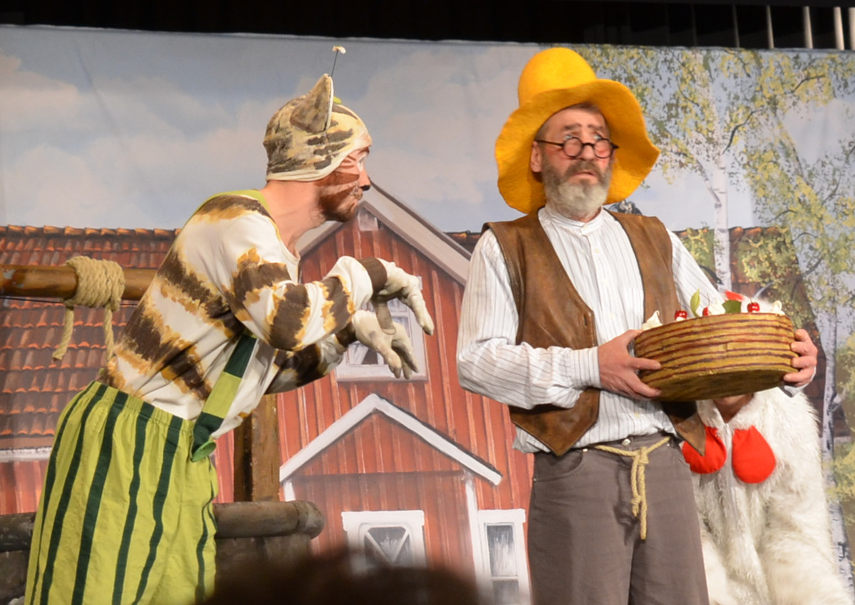 "Petterson und Findus" auf der Theaterbhne: Kindertheater in Montabaur machte richtig Spa