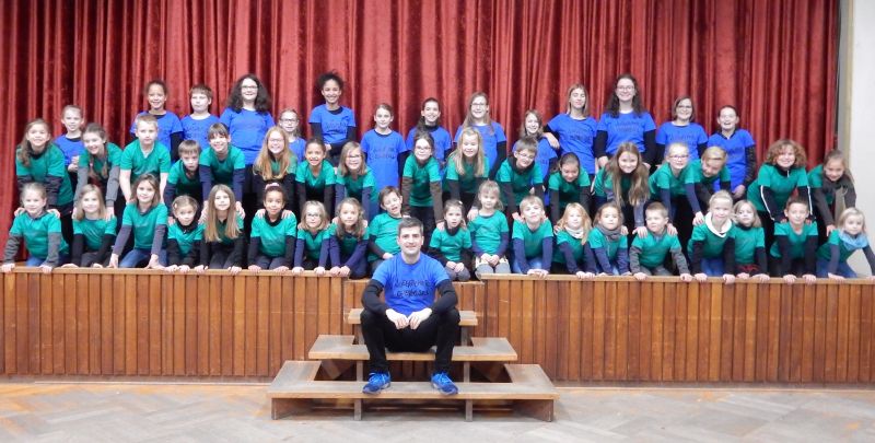 Der Kinderchor und der Jugendchor Oberwesel unter der Leitung von Lukas Stollhof treten am 19. Januar zugunsten der Mllkinder von Kairo auf. Foto: Melanie Joras