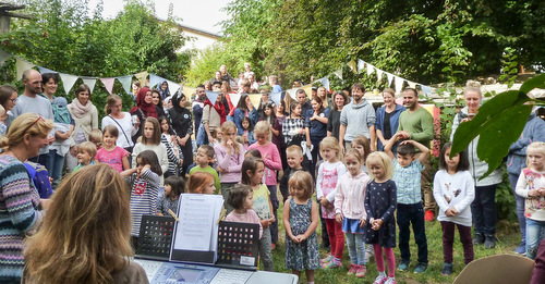 Multikulti-Fest lockt mehr als 200 Gste in die Kinderarche