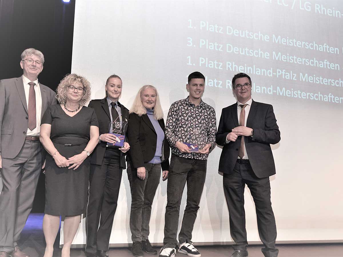 Sportlerehrung fr Sophia Junk und Lennart Roos. (Fotos: Jrgen Grab)