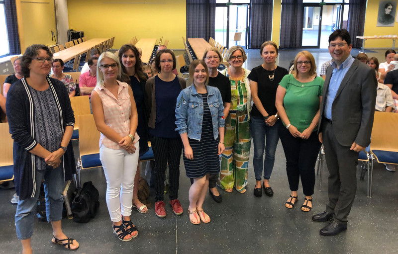 Biografiearbeit mit Pflegekindern war das Thema eines Pflegeelternseminars. Foto: Pressebro Neuwied