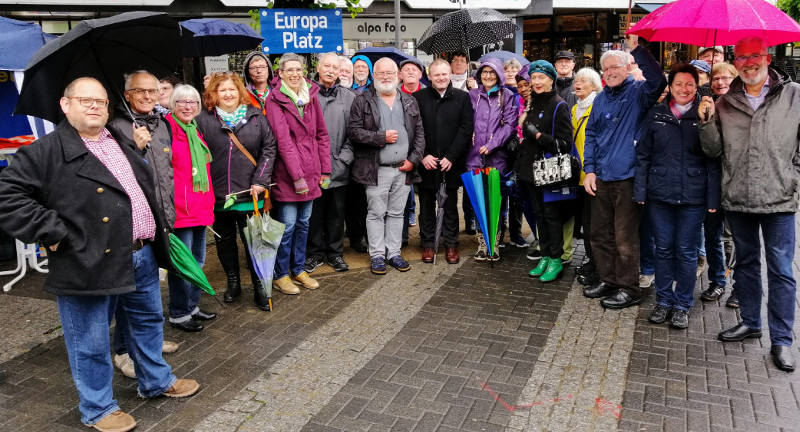 Gibt es in Neuwied bald einen "Europaplatz"? Die Teilnehmer von "Pulse of Europe" hoffen es. Foto: Privat