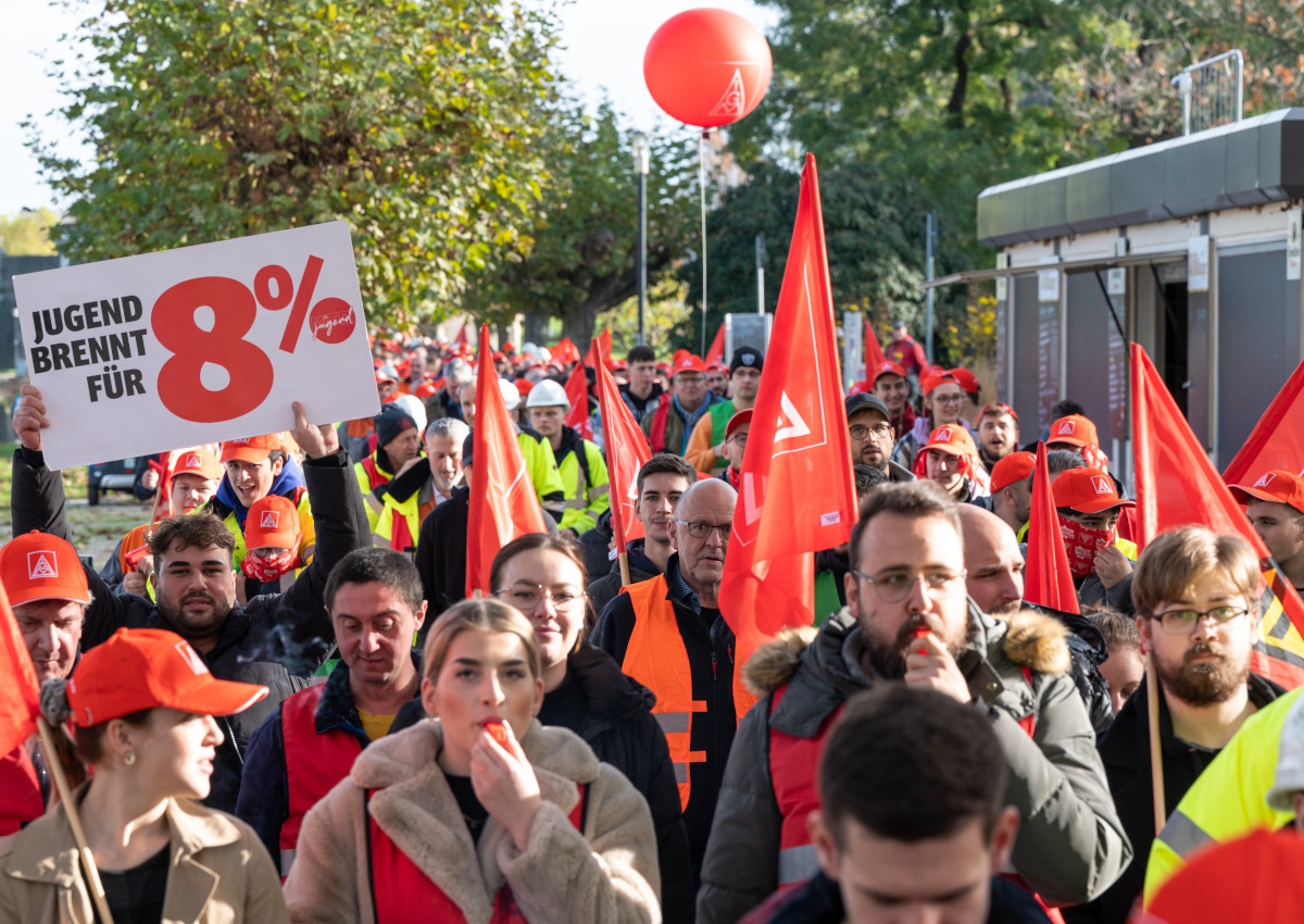 Nach Angaben der IGM waren rund 800 Beschftigte beteiligt. (Foto: Max Gerlach)