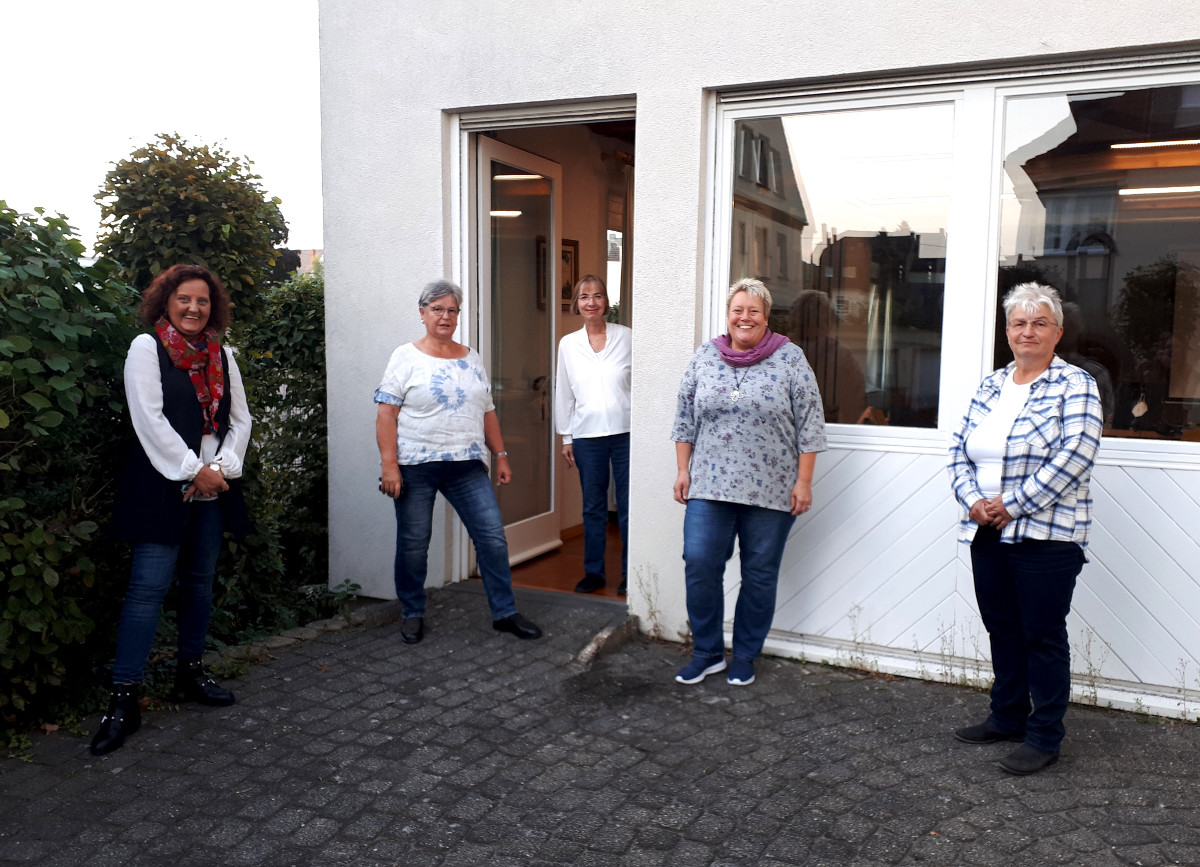 Der neue Vorstand des Vereins (v.l.): Birgit Eisenhuth, Heidetraut Kluckow, Renate Schäning, Silke Läufer-Hermann und Doris Eyl-Müller. (Foto: Verein)