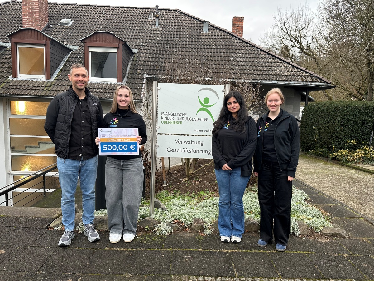 Abfallwirtschaft Neuwied spendet 500 Euro an Kinder- und Jugendhilfe Oberbieber