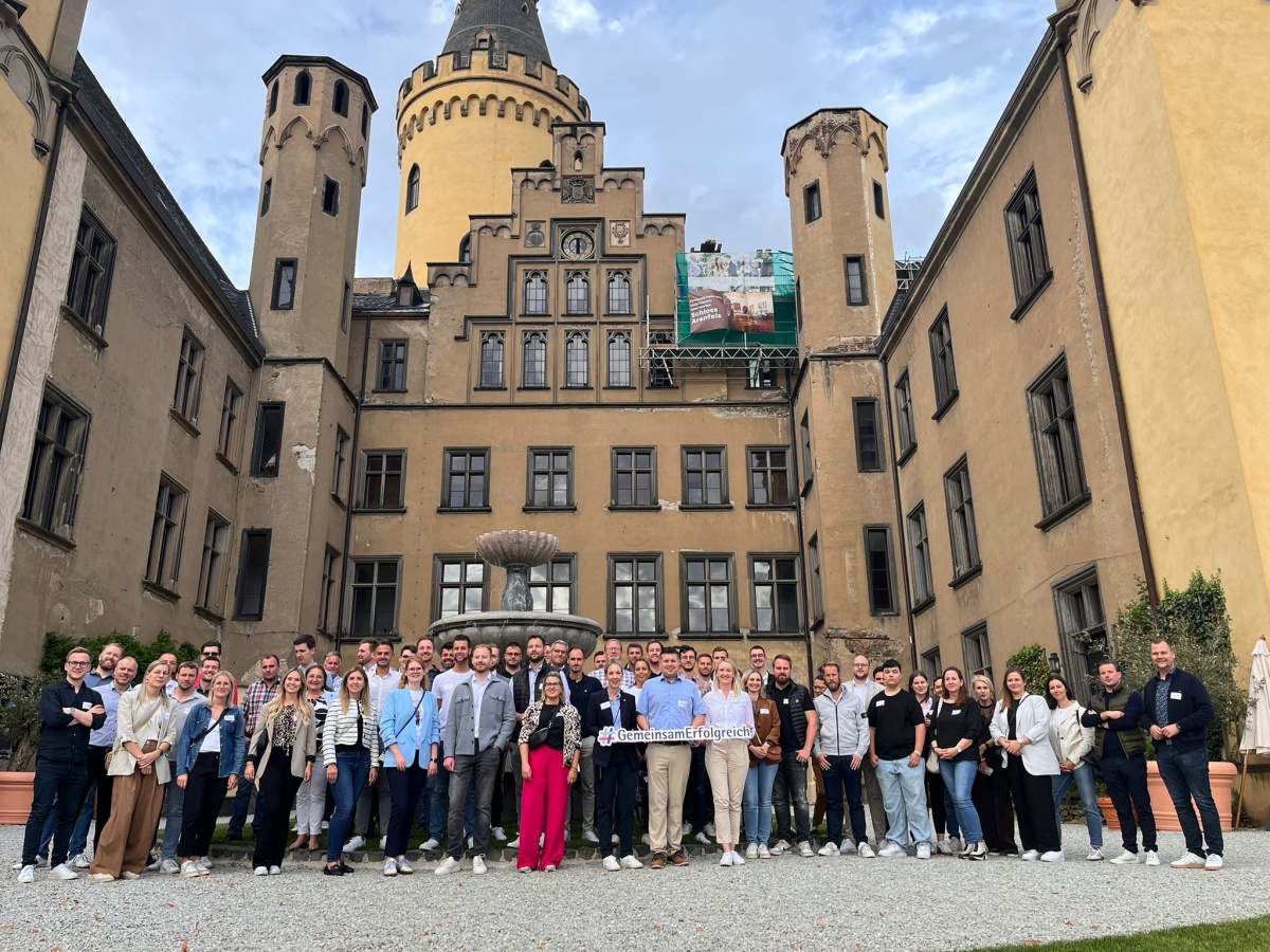 Treffen des Jungen Unternehmernetzwerks auf Schloss Arenfels (Foto: Elias Bula)
