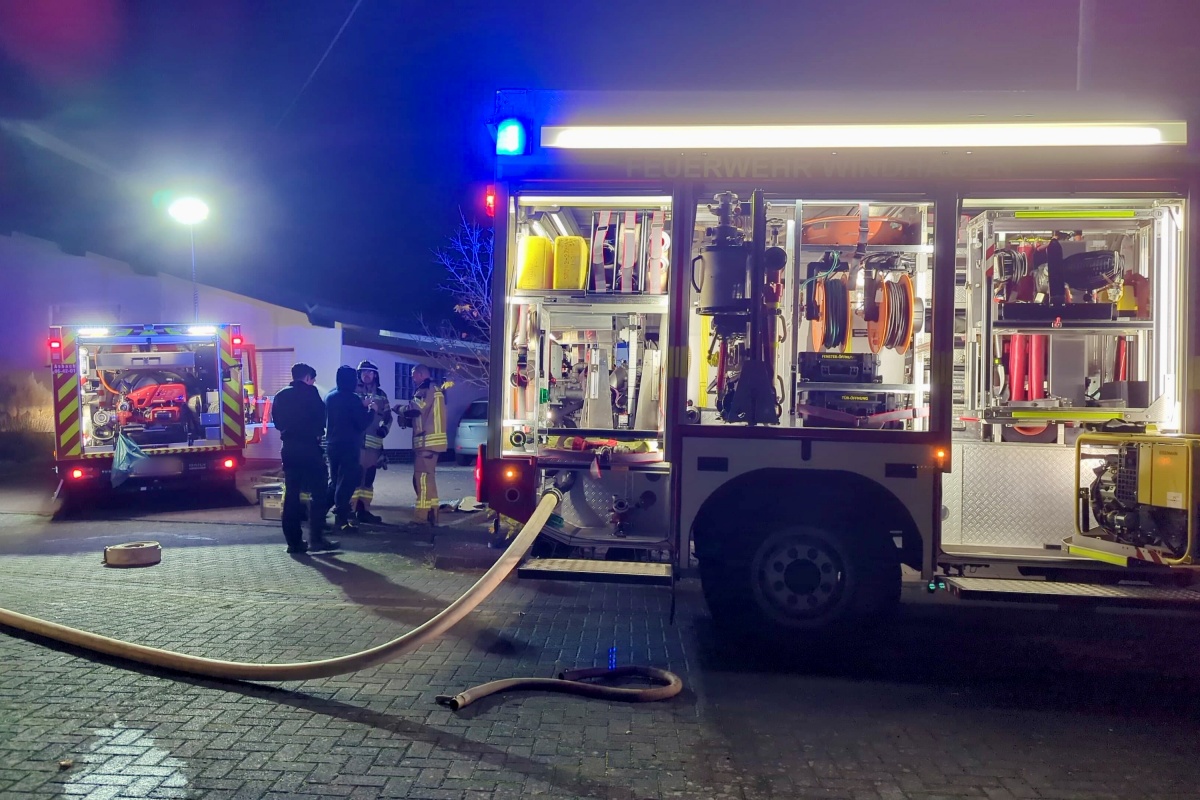 Freitagabend brannte es im Keller eines Wohnhauses in Niederwindhagen. (Foto: Feuerwehr VG Asbach)