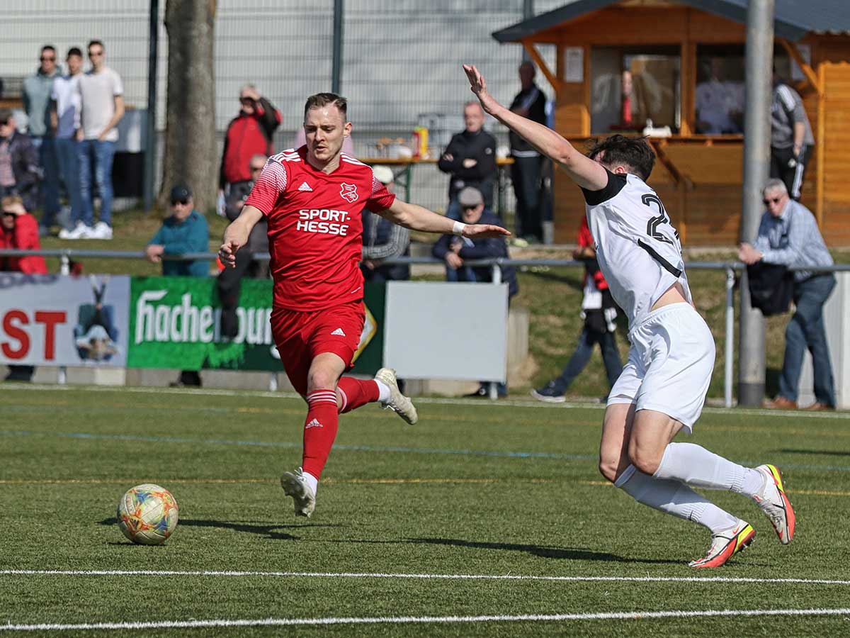 In seine 16. Saison im Eisbachtal Trikot geht Lukas Reitz ab Sommer 2022. (Foto: Andreas Egenolf)