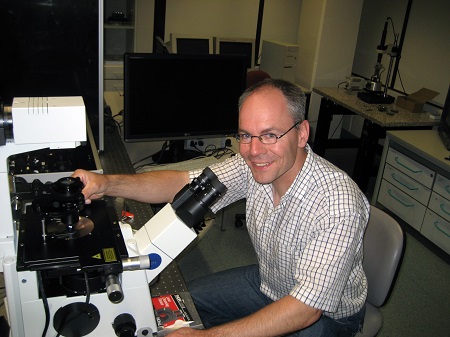 Prof. Dr. Holger Schnherr leitet an der Universitt Siegen die Arbeitsgruppe "Physikalische Chemie I" und ist Dekan der Naturwissenschaftlich-Technischen Fakultt. (Foto: Uni Siegen)