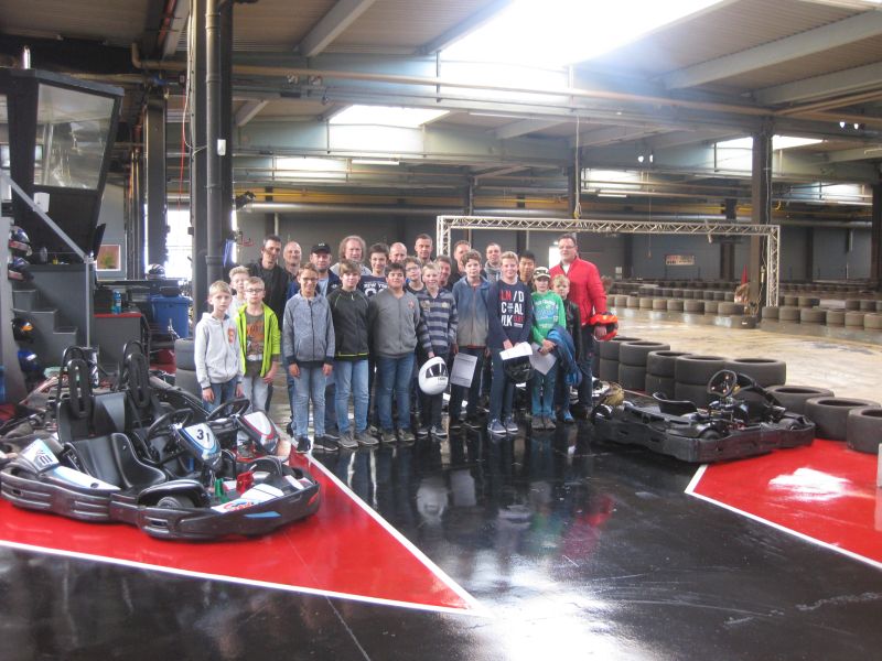 Oktober-Aktion auf der Indoor-Kartbahn. Foto: Veranstalter