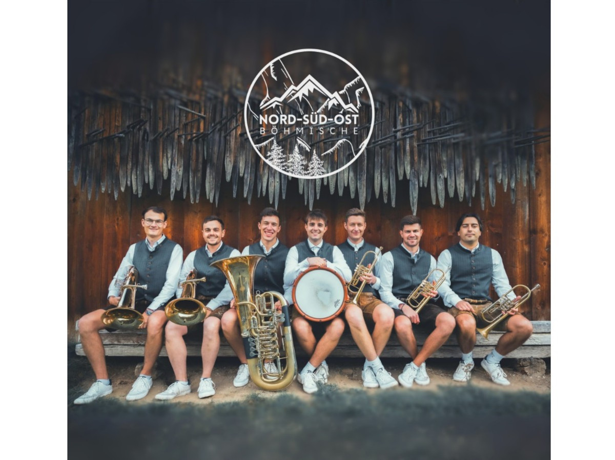 Oktoberfest in Montabaur: Frhschoppen mit znftigem Weiwurstfrhstck