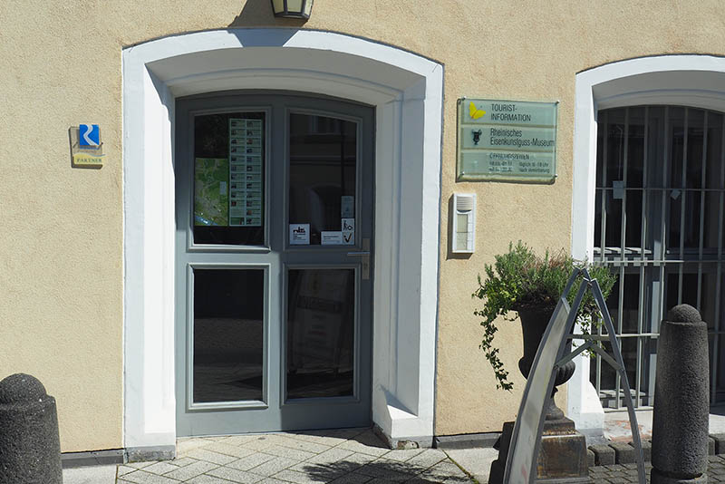 Die Bendorfer Tourist-Info und das Eisenkunstguss-Museum haben ihren alten Standort im Schloss Sayn verlassen. Foto: Stadt Bendorf