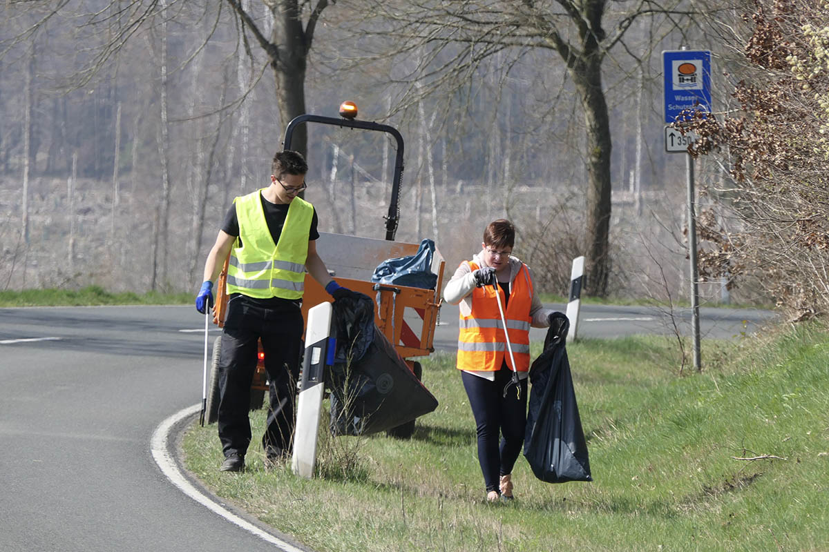 Aktionstag in Harschbach - Mll sammeln und mehr