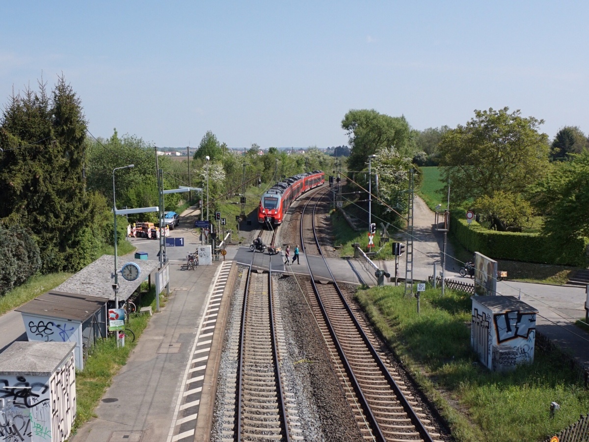 Sicherheitsrisiko Bahnbergang: Unachtsamkeit kann tdlich enden