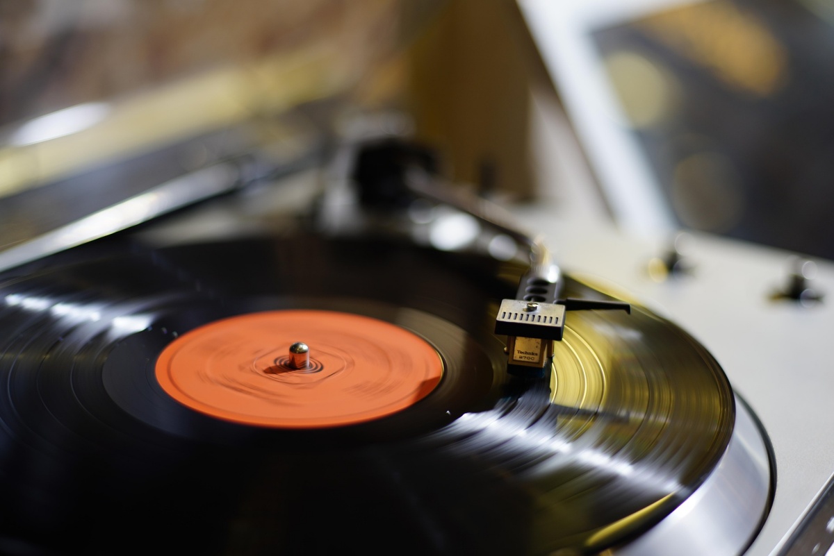 Ein Abend voller Nostalgie: "Vinyl & Offline" im Vintage Kontor Kirchen