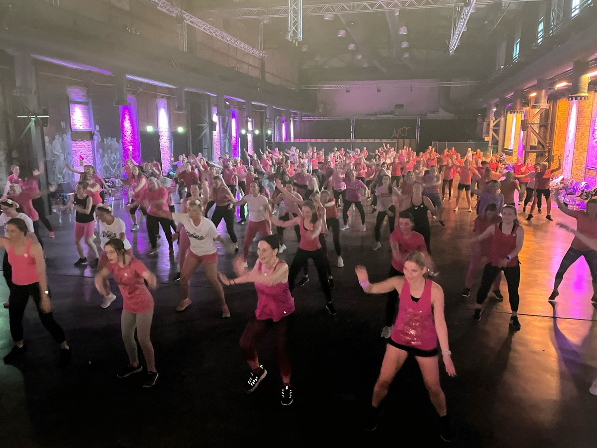 Party in Pink in Altenkirchen: Knapp 3.200 Euro fr den guten Zweck