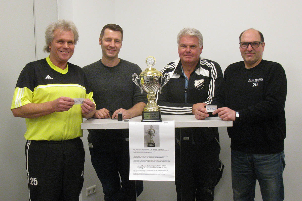 Groes Hallenfuball-Turnier in Straenhaus