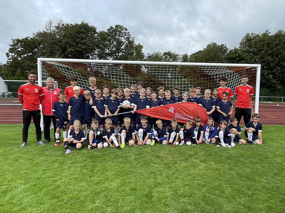 Fuball-Feriencamp 2023 mit SV Gehlert: Frderung von jungen Talenten im Burbach-Stadion Hachenburg