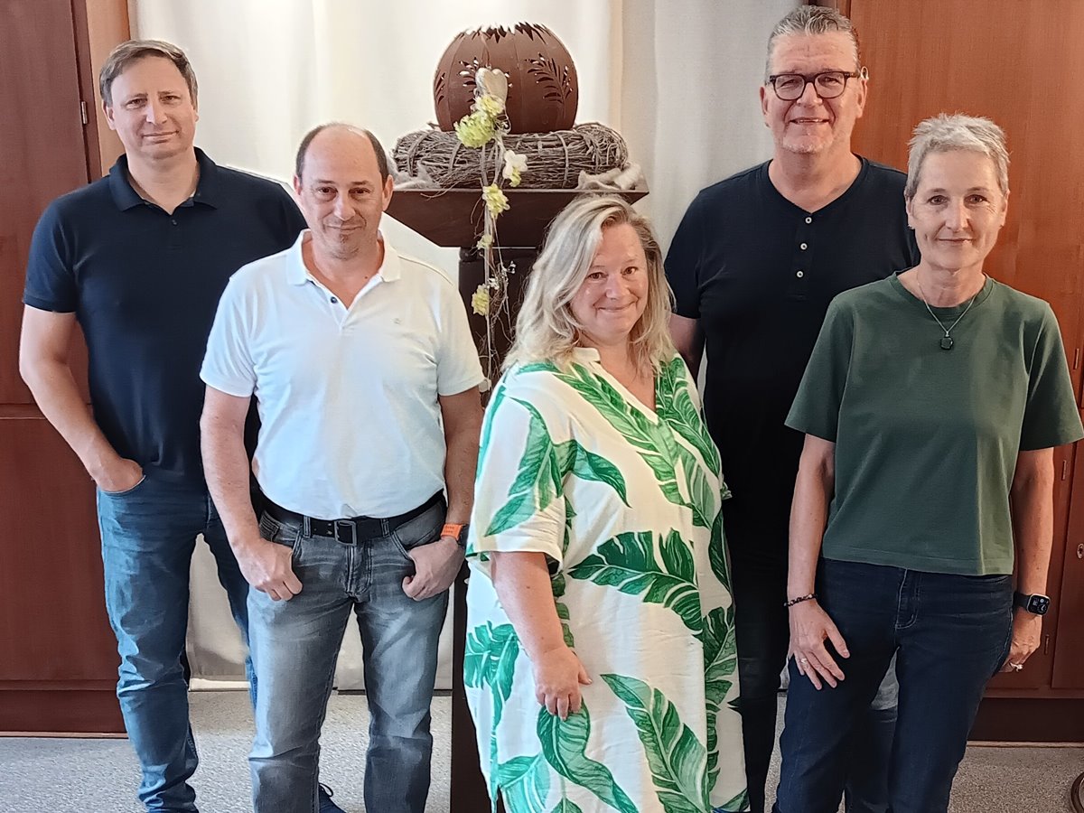 Thomas Scheer (von links), Thomas Kurz, Daniela Franz, Jrg Hergott und Stefanie Stavenhagen bilden den Vorstand des neuen Personalrates der Neuwieder Stadtverwaltung. (Foto: Petra Keth-Hergott)