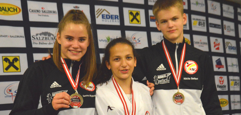 Mujezinovic, Lueg und Seifert mit den Medaillen. Foto: KSC

