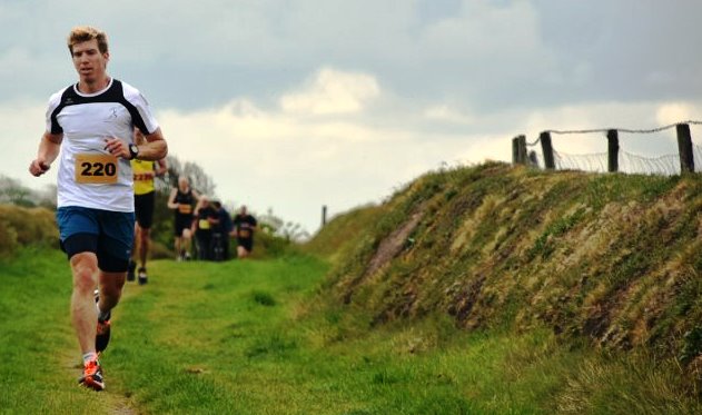 Jendrik Gra (Lauftreff Puderbach) bewltigte den 4.Hoogebergloop  auf Texel als 6. Foto: Lauftreff Puderbach
