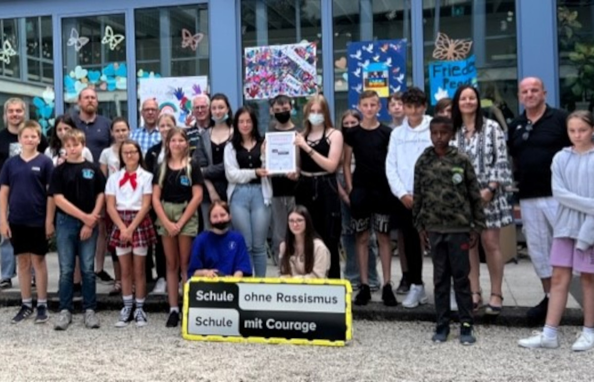 Die Friedrich-von-Bodelschwingh Realschule plus in Puderbach ist nun "Schule ohne Rassismus - Schule mit Courage". (Foto: Schule)