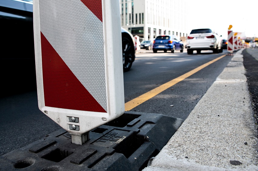 Verfahrene Lebenszeit: Bauleute verbringen oft mehrere Stunden tglich im Auto, um zur Arbeit zu kommen  meist unbezahlt. Jetzt will die IG BAU eine Entschdigung der Wegezeiten durchsetzen. (Foto: IG BAU)