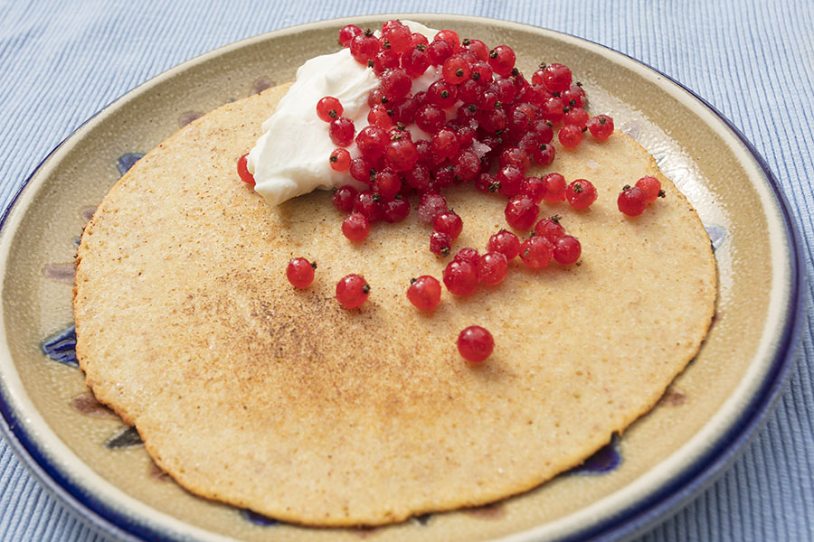 Westerwlder Rezepte: Buchweizenpfannkuchen mit Quark und Johannisbeeren