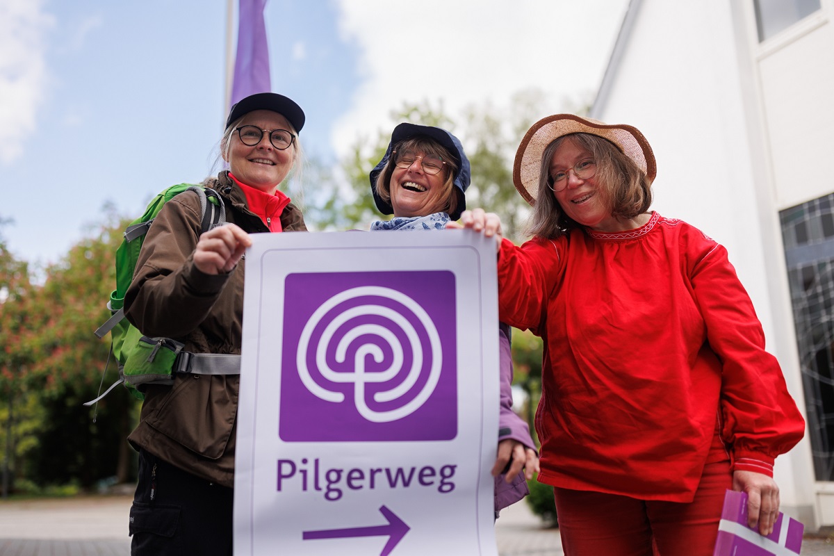 Dekanats-Pilgerweg: 180 Kilometer im Zeichen des lila Labyrinths