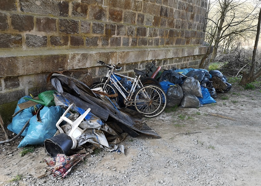 Mllsammelaktion in Pirzenthal: Gutes fr die Umwelt tun