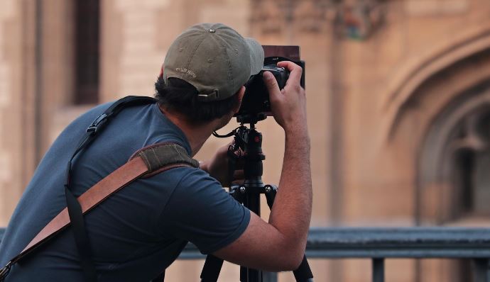 Kreisvolkshochschule bietet Online-Kurs mit prämiertem Fotografen an