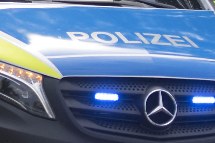 Einstze der Polizei Linz: Telefonbetrug, Person im Gleisbett, Sachbeschdigung, Drogen