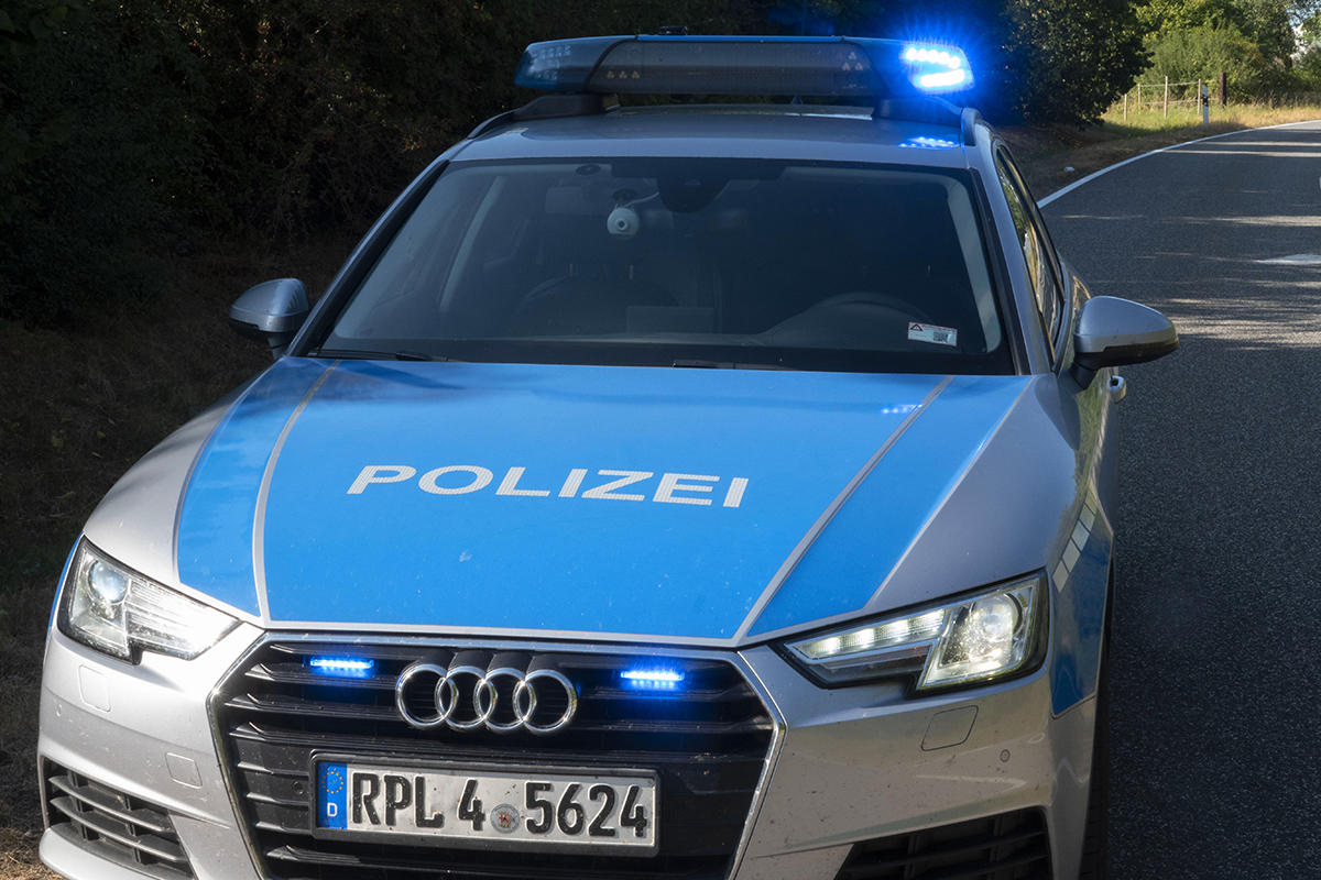 Hillscheid: Lkw rollt in Hauswand