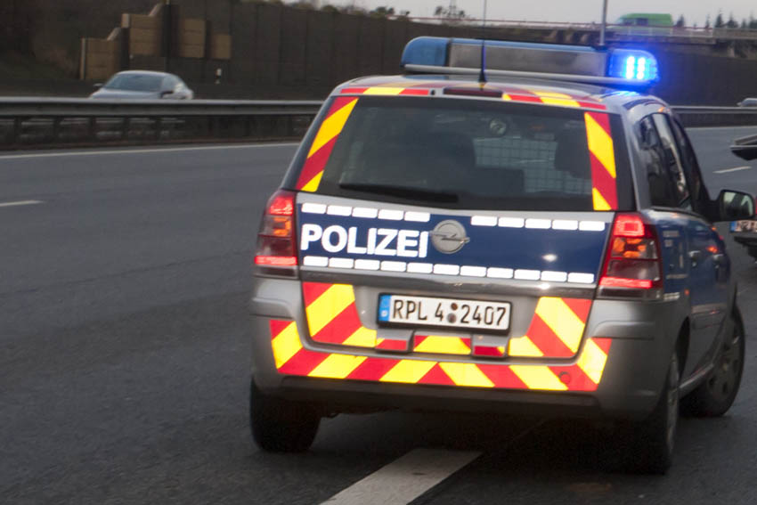 Falschfahrer auf der Autobahn A 3 bei Neustadt