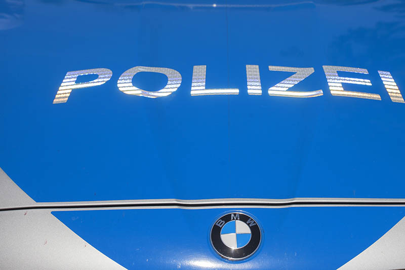 Randale an Autos  Zeugen gesucht