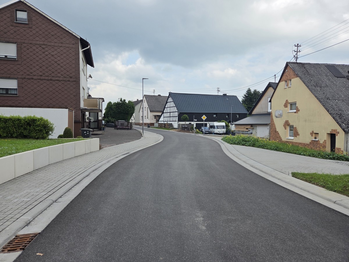 Die K 78 in Obersayn ist wieder befahrbar. (Foto: Markus Sehner/LBM Diez) 